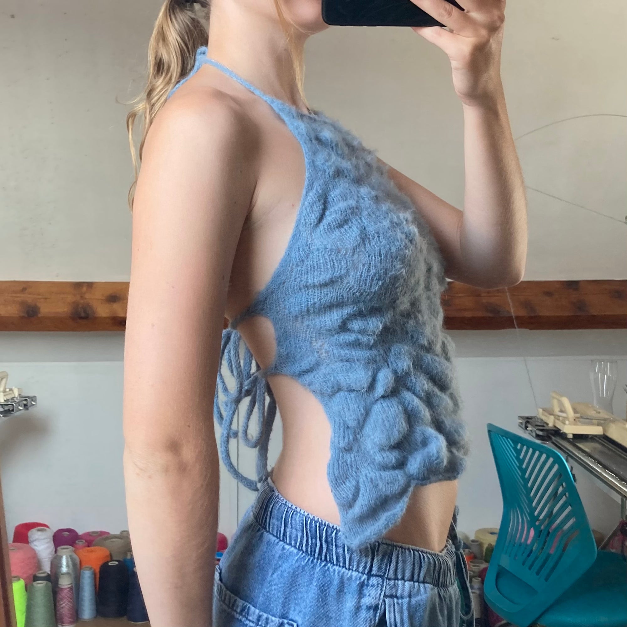 MONSTER TOP