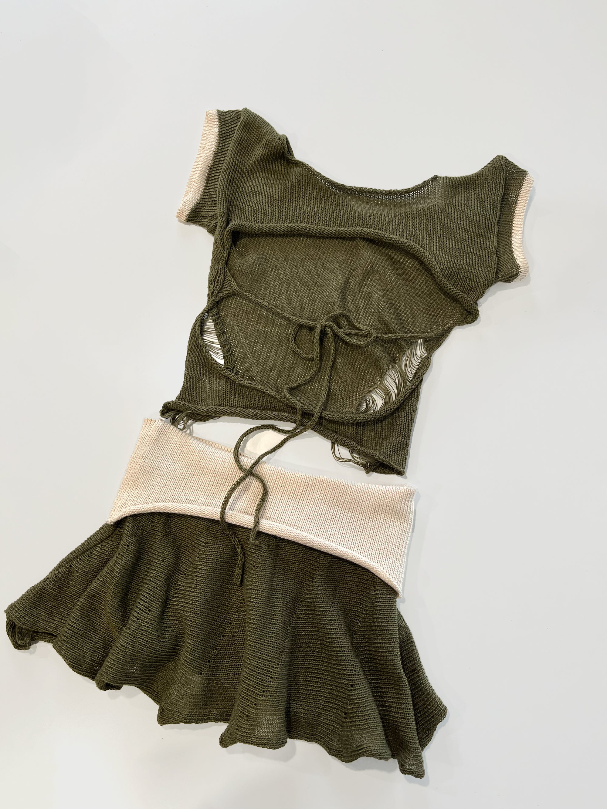 Sheer Ruffle Mini Set